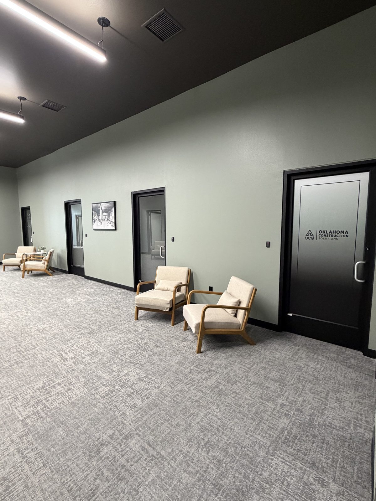 Avenue 118 — hallway and common area